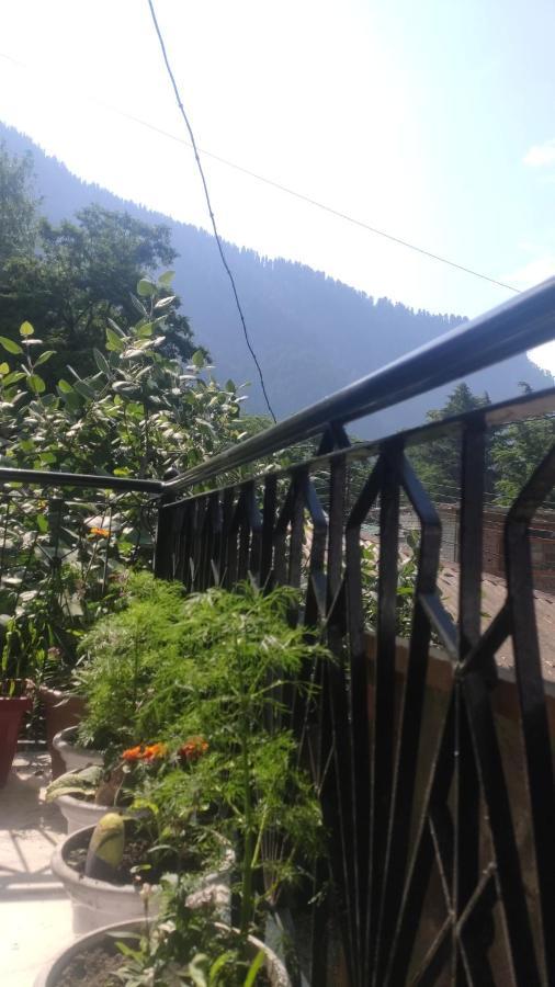 The Prasher Lodge Mall Road Manali Exterior foto