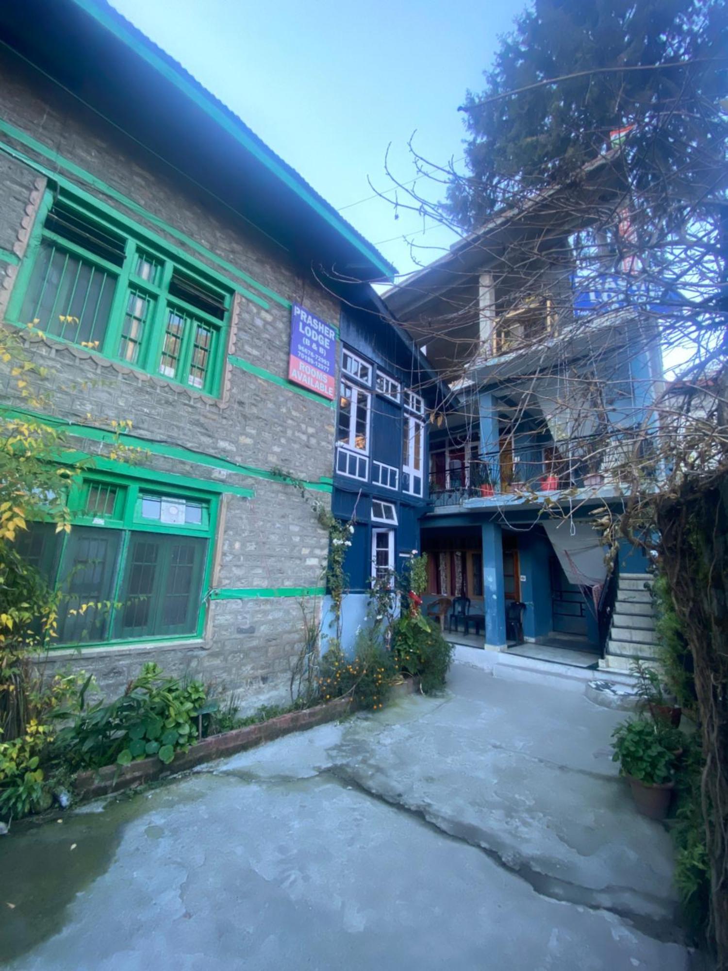 The Prasher Lodge Mall Road Manali Exterior foto